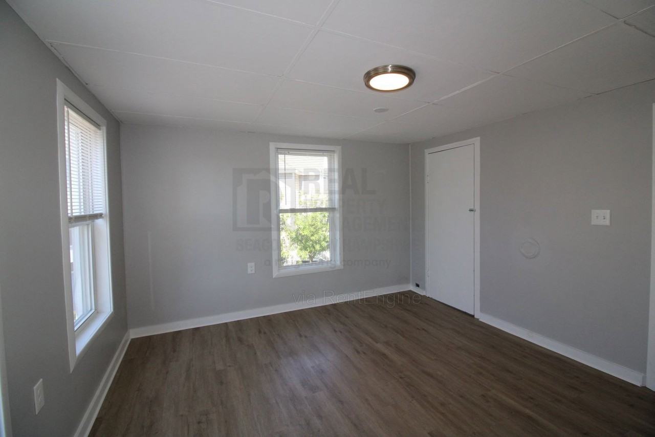 61 3rd St #201 - Photo 5 of 21