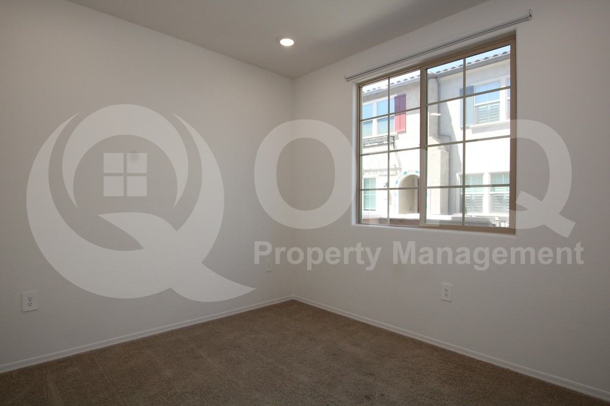 2632 S Peppertree Dr #103 - Photo 7 of 10