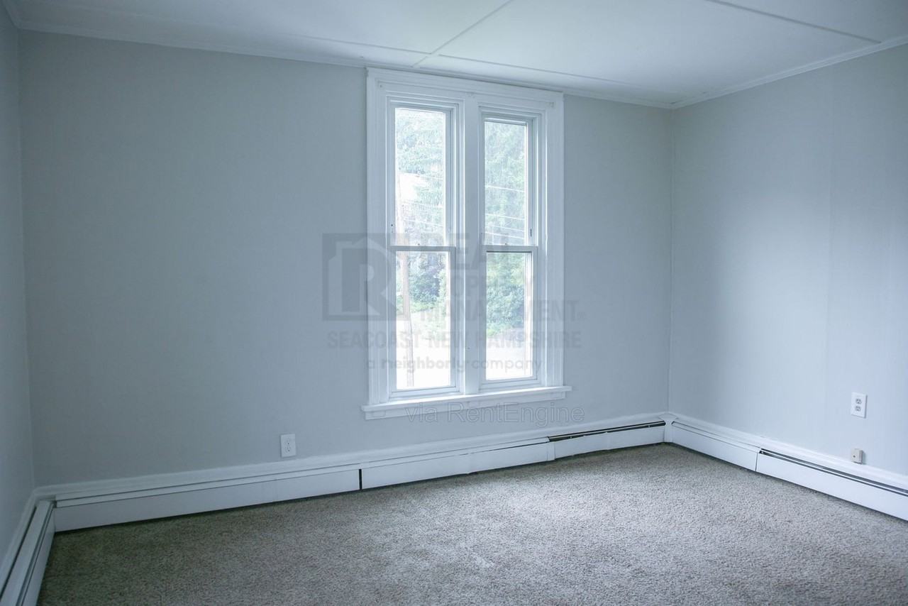 9 Beacon St #3 - Photo 3 of 8