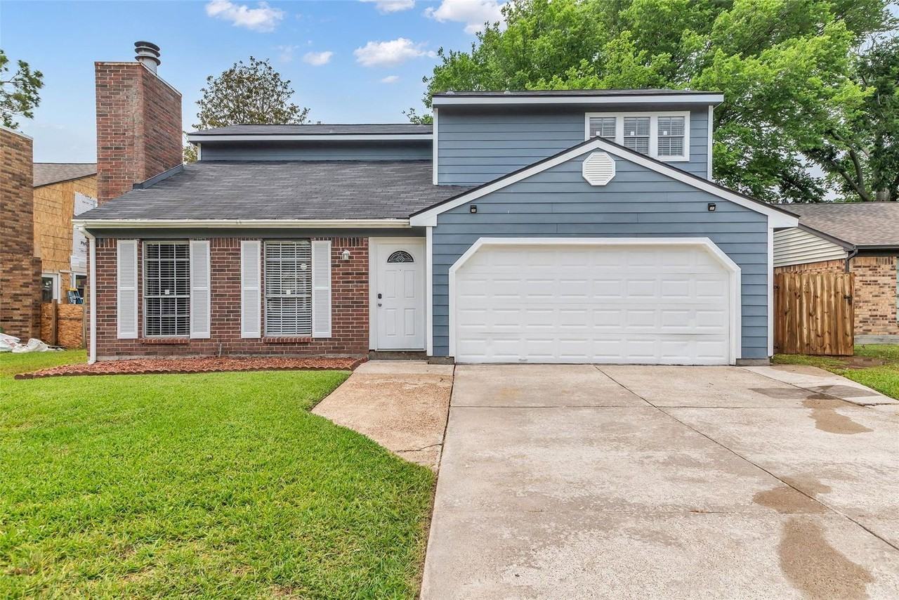 15830 Pipers View Dr - Photo 2 of 26