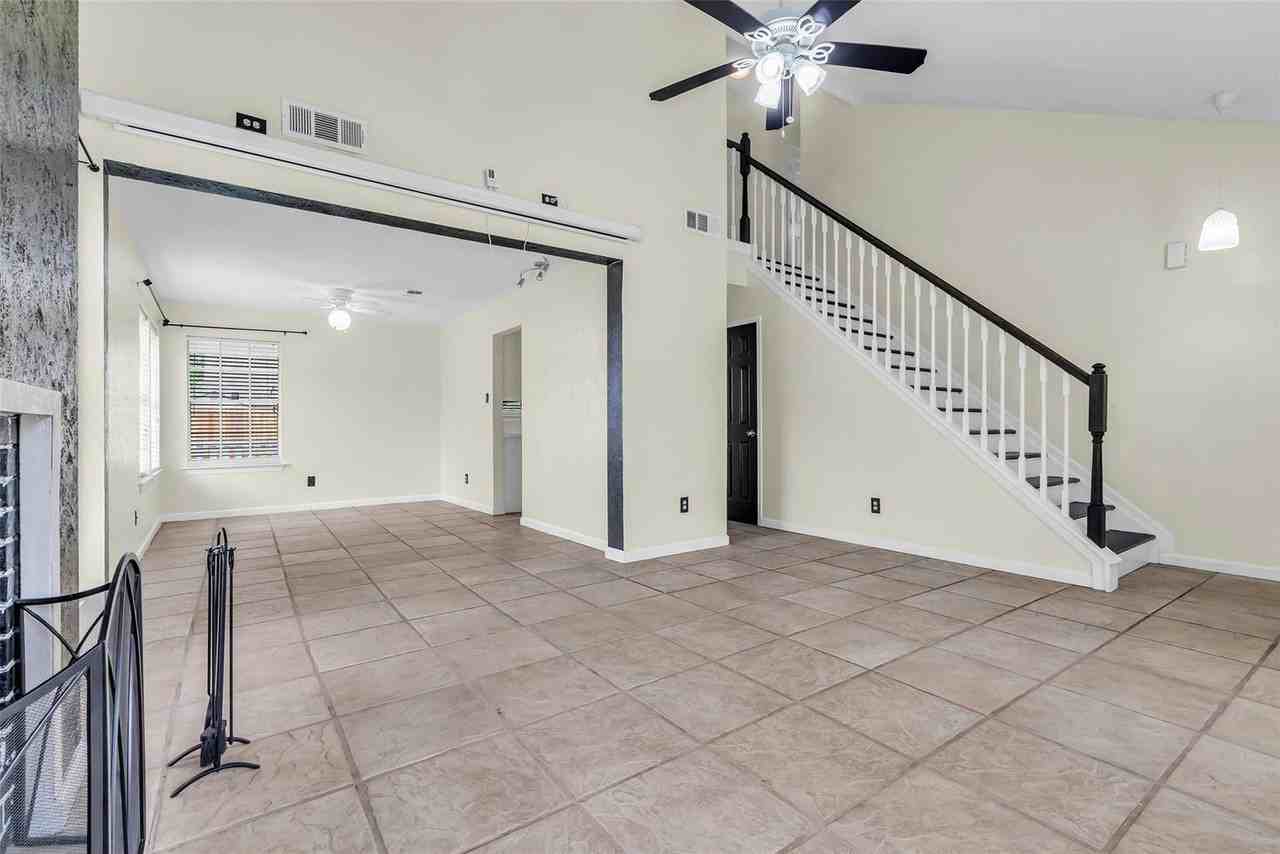 15830 Pipers View Dr - Photo 6 of 26