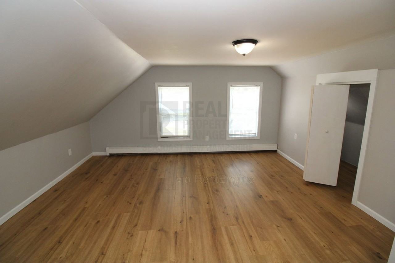 31B Park St - Photo 4 of 21