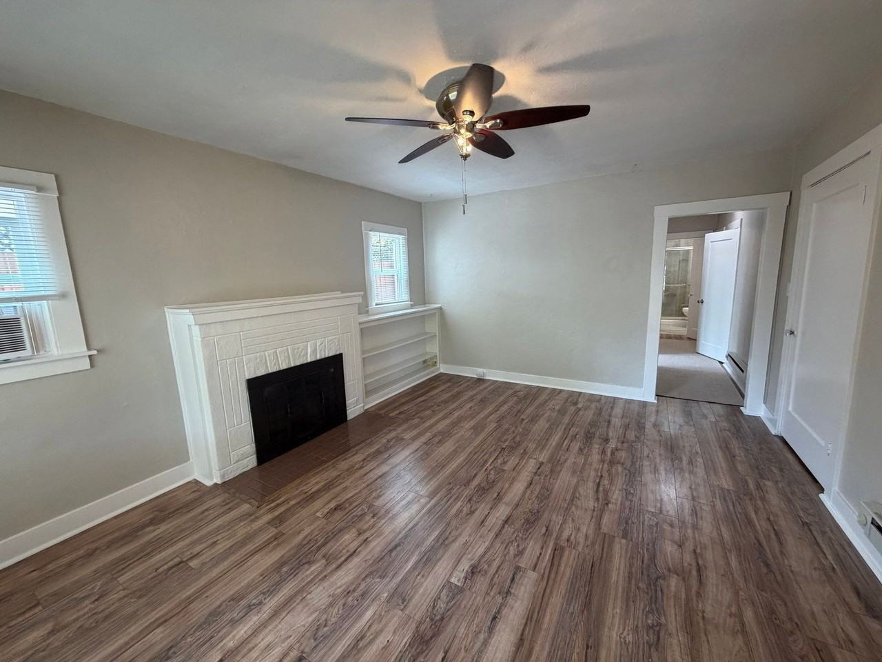 1095 Morris Ct - Photo 3 of 10