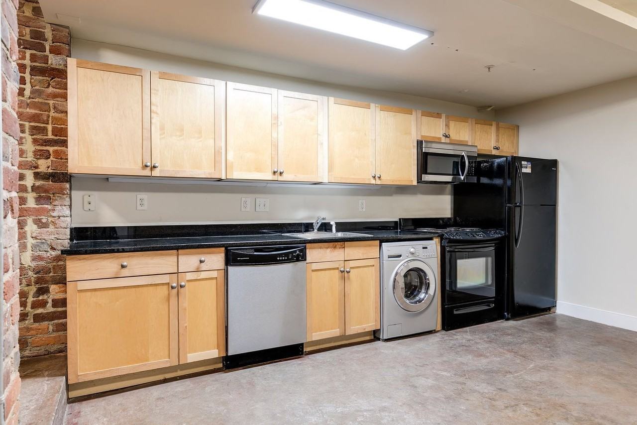 1321 1/2 E Main St #C10 - Photo 3 of 18