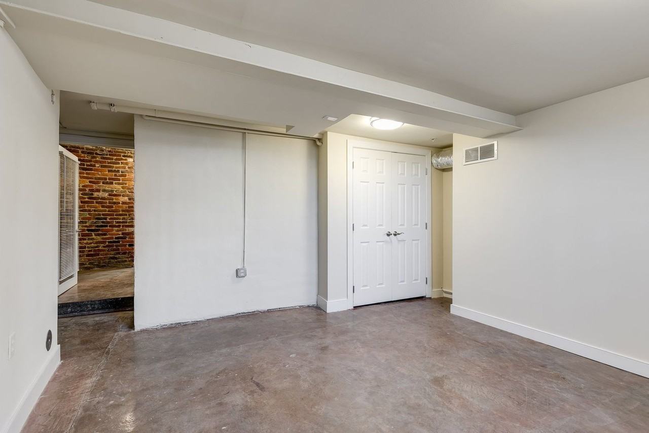 1321 1/2 E Main St #C10 - Photo 7 of 18