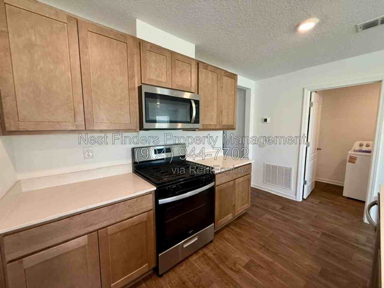 448 Orellana Rd - Photo 6 of 39