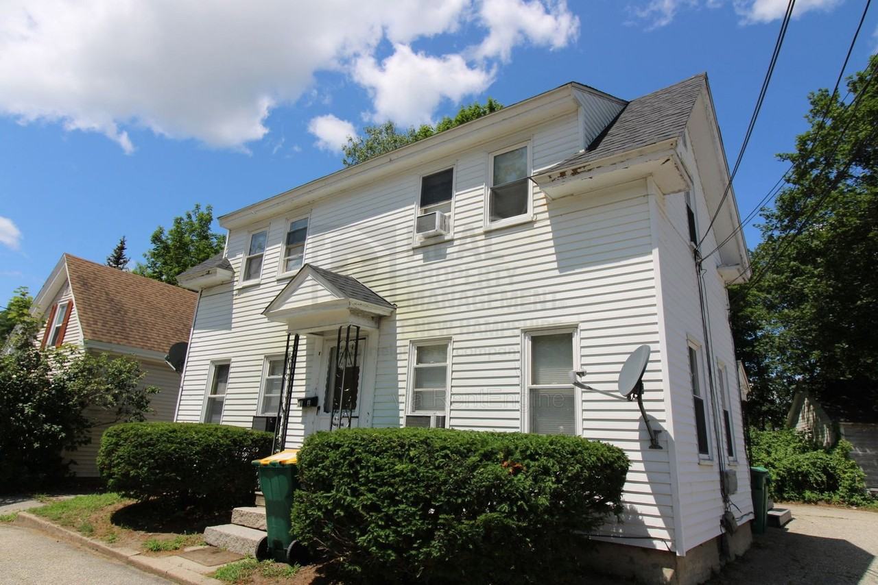 11 Maple St #B - Photo 4 of 14