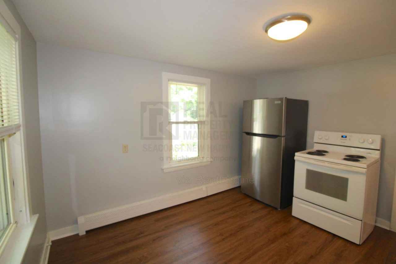 11 Maple St #B - Photo 7 of 14