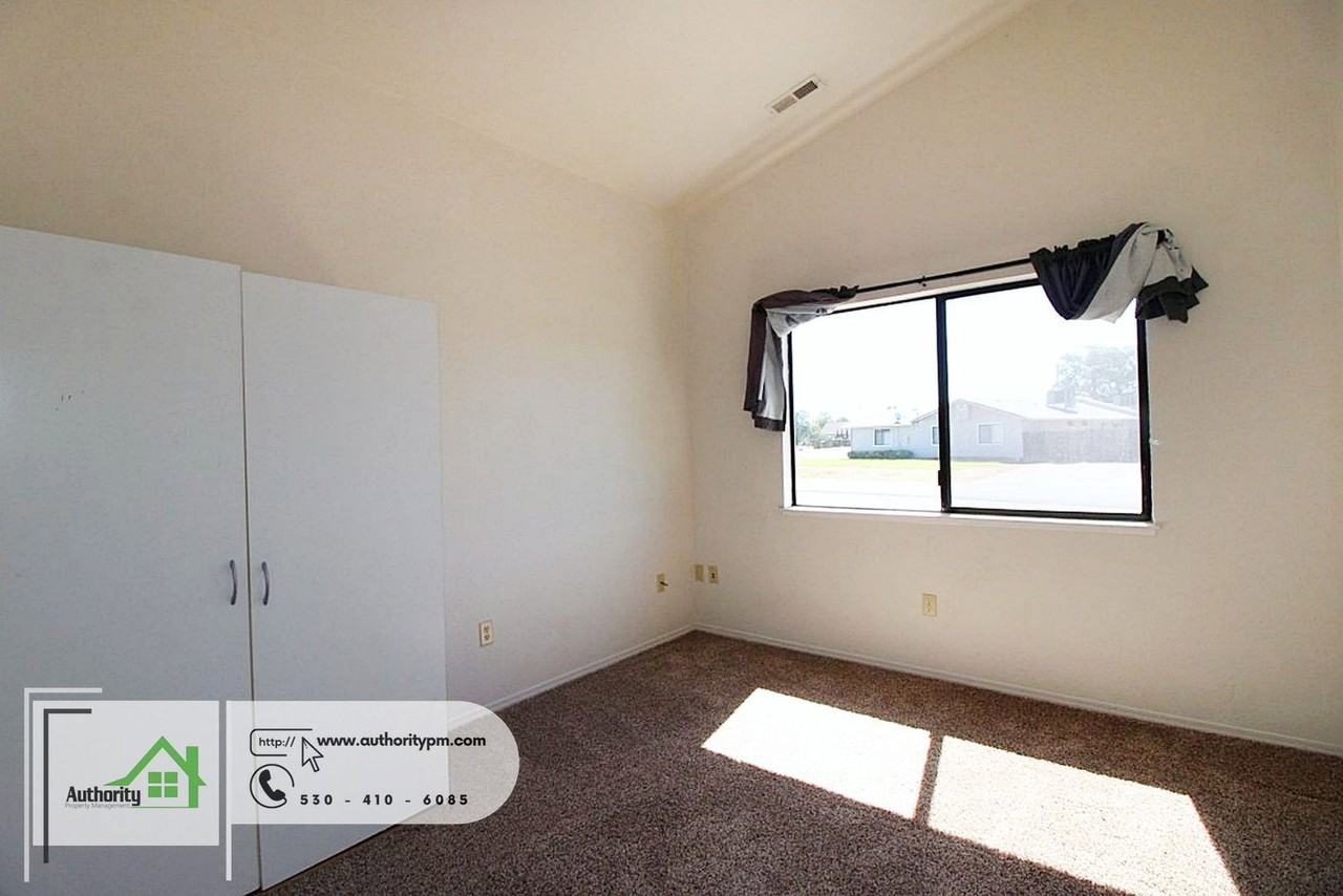 21906 Chimney Rock Dr #A - Photo 7 of 18