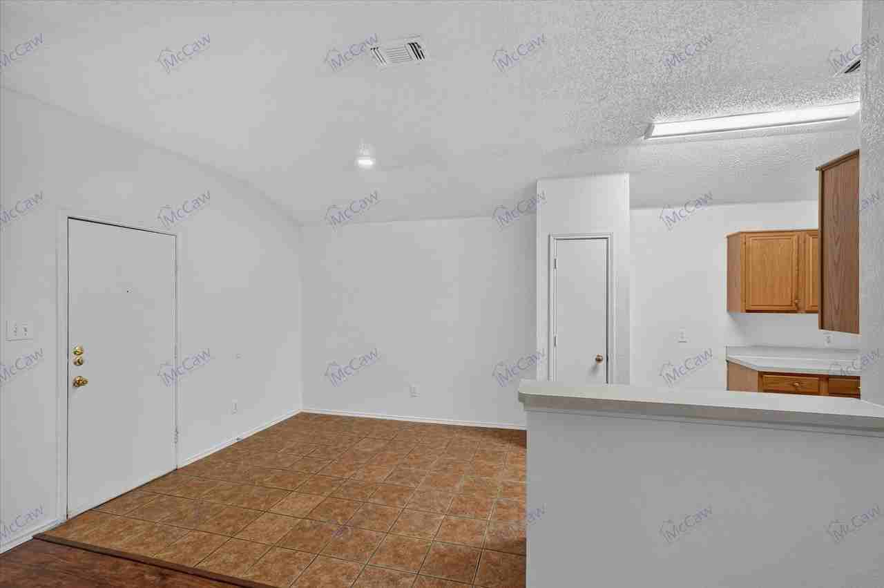 10340 Blackjack Oaks Dr - Photo 2 of 24
