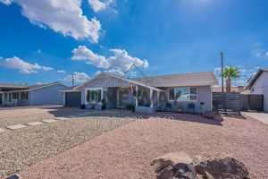 featured image of 1830 N Mcallister Ave