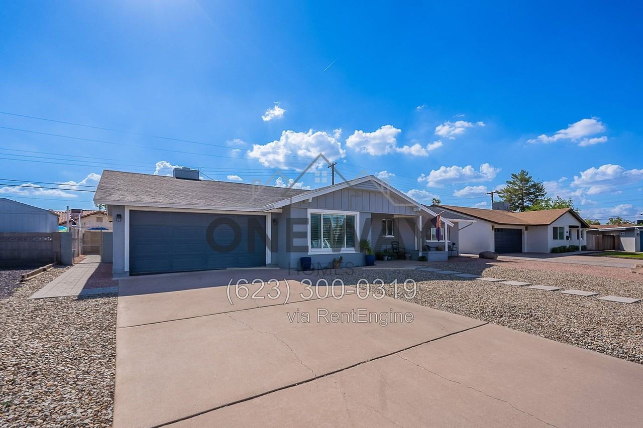 1830 N Mcallister Ave - Photo 3 of 47