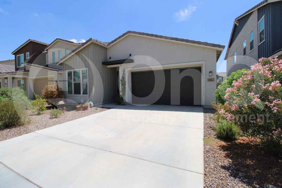 2051 E Wisteria Dr - Photo 2 of 22