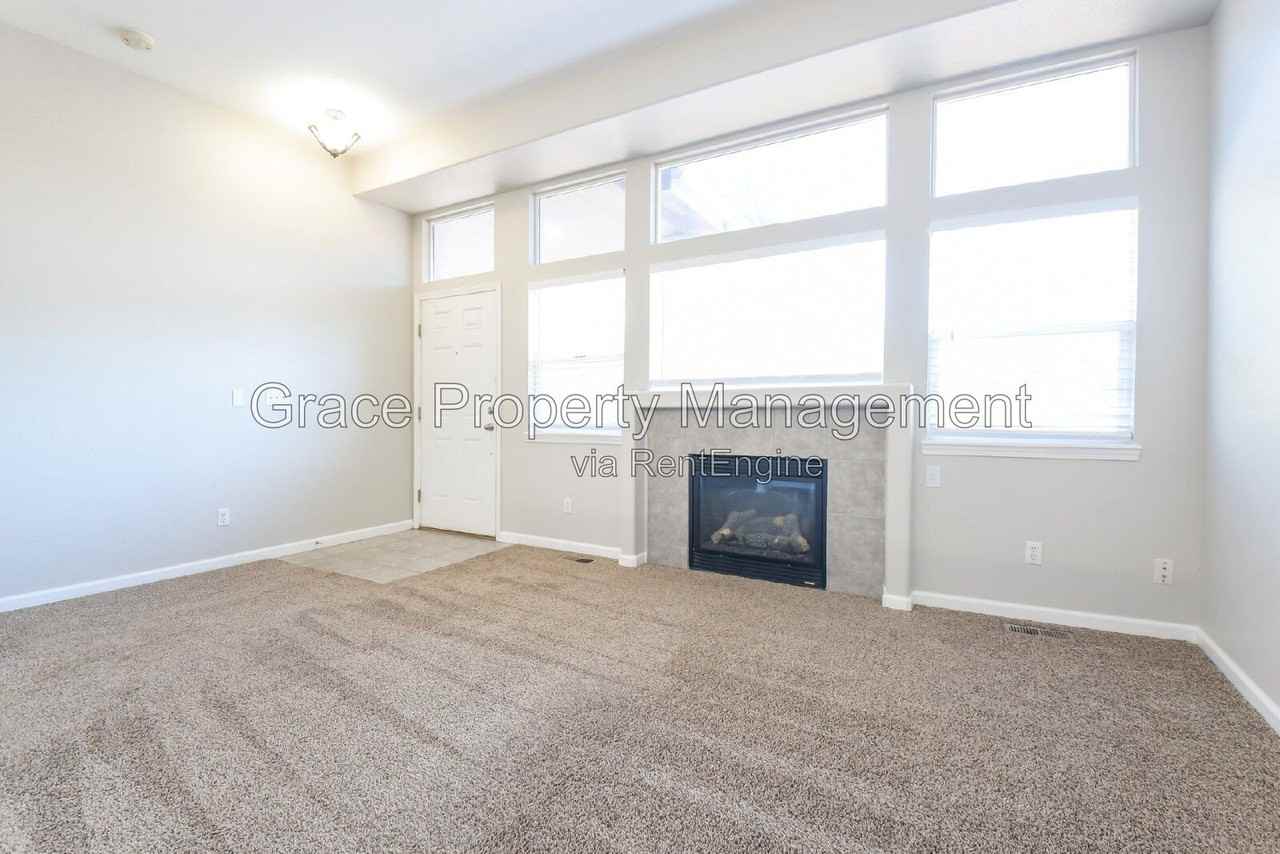 9727 Cherry Ln - Photo 4 of 26