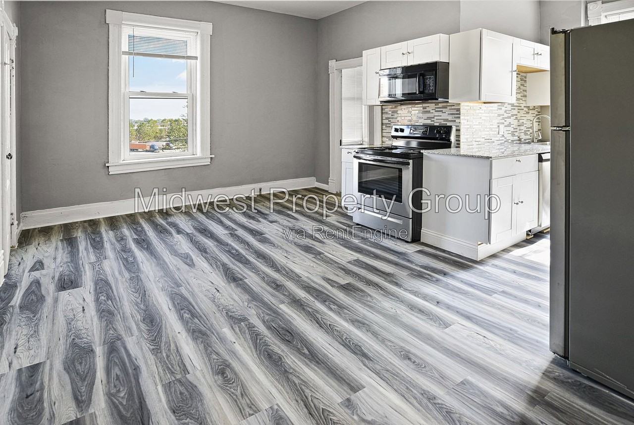3614 Morganford Rd #1F - Photo 7 of 20