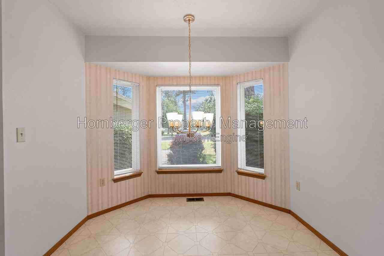 1603 E 33rd Ave #1603 - Photo 5 of 30