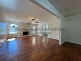 816 Willow Ln - Photo 1 of 1