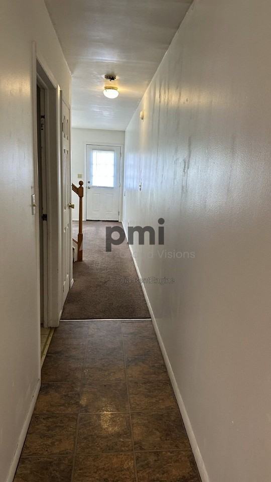 1616 University Dr - Photo 4 of 24