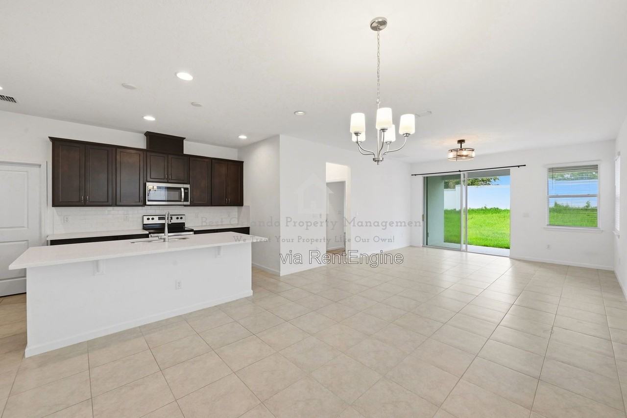 4386 Davos Dr - Photo 6 of 44