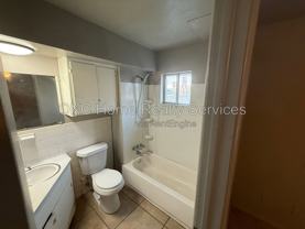 2108 Sw 51st St #3 - Photo 1 of 1