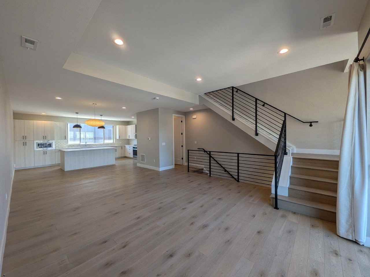 5009 S Prince Pl - Photo 5 of 25