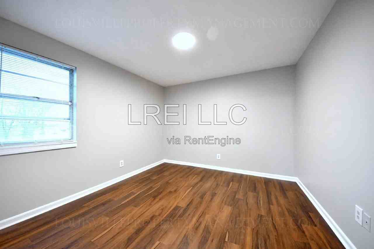 160 W Blue Lick Rd #4 - Photo 6 of 10