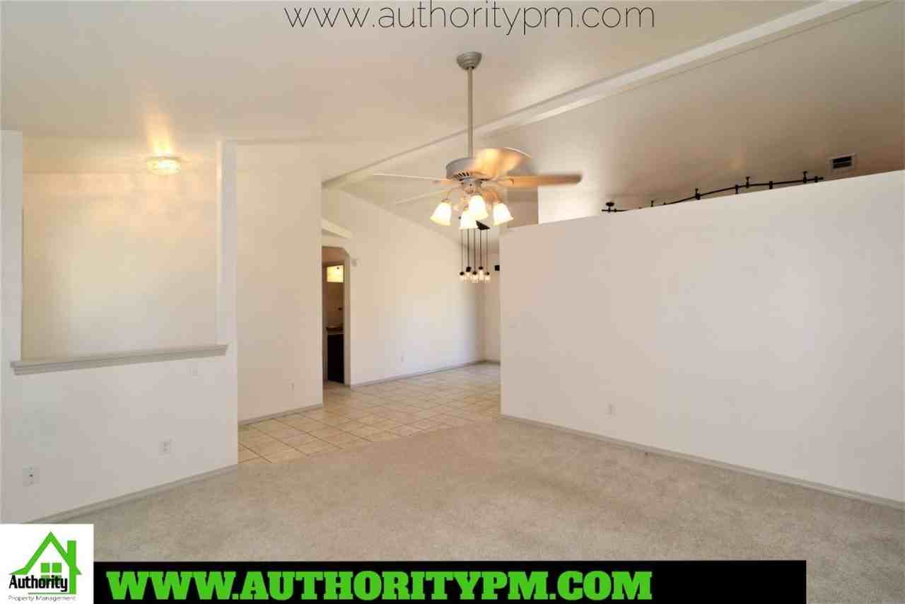 1526 Imperial Dr - Photo 3 of 25