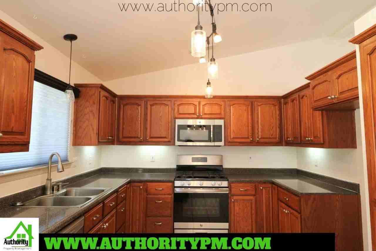 1526 Imperial Dr - Photo 7 of 25