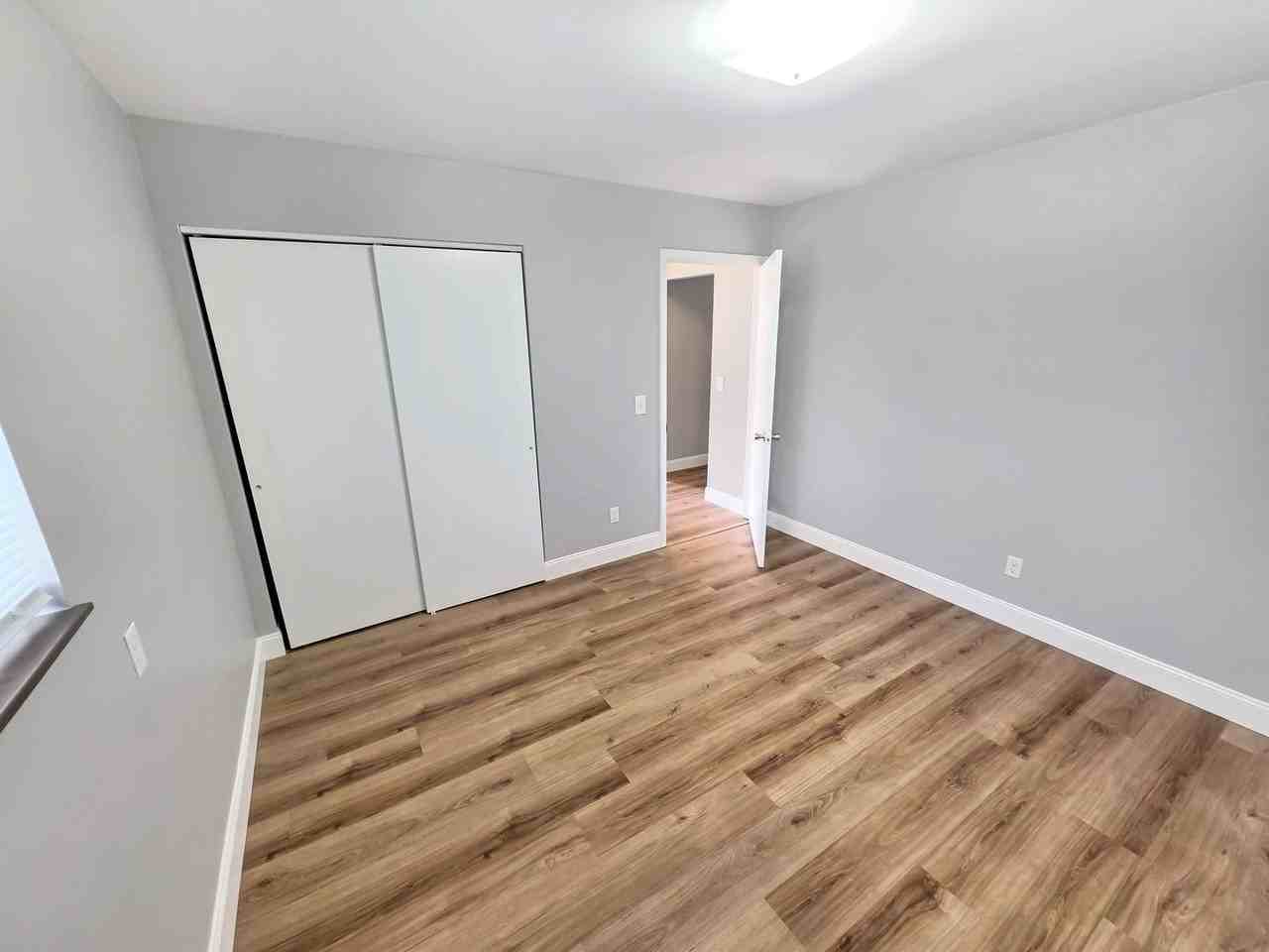 136 N Lake St #9 - Photo 7 of 9