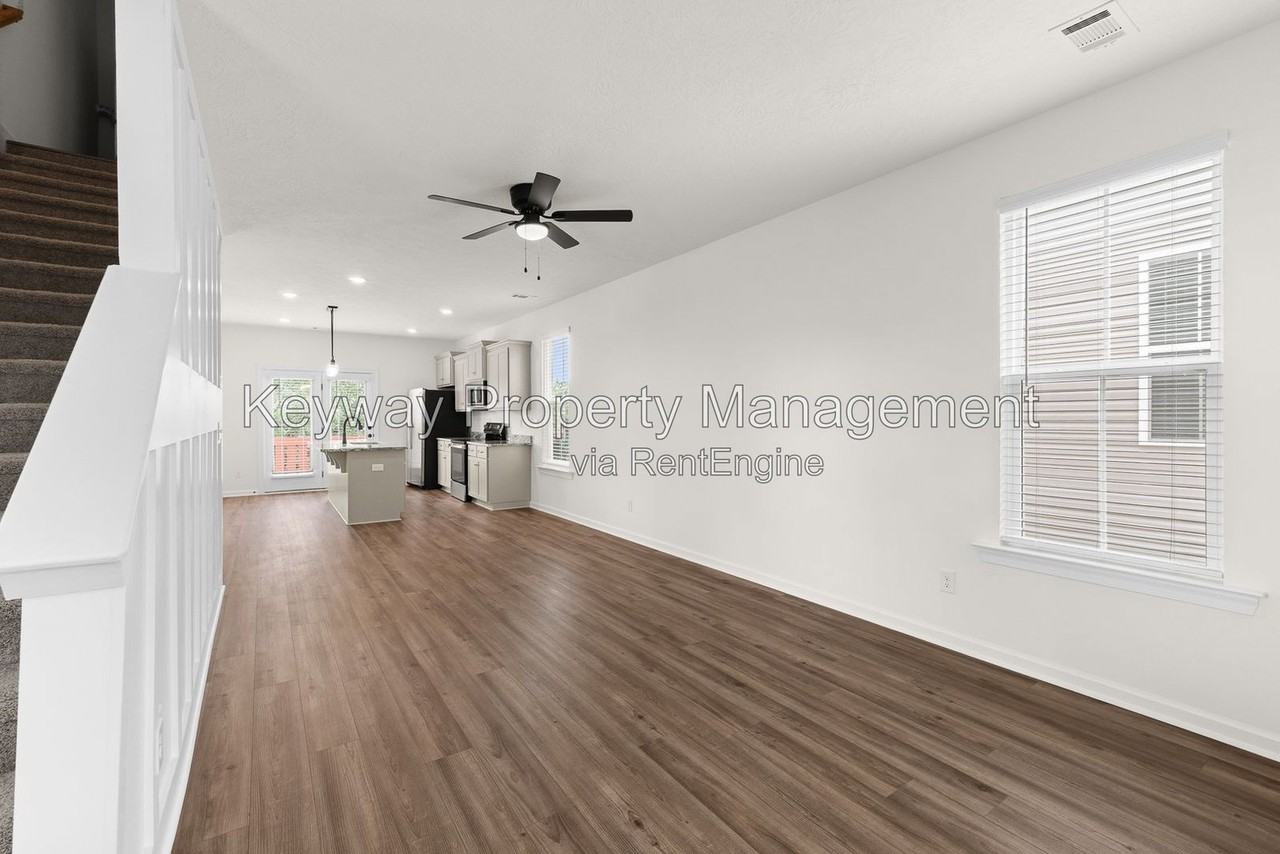 1144 Carolina Ave - Photo 5 of 25