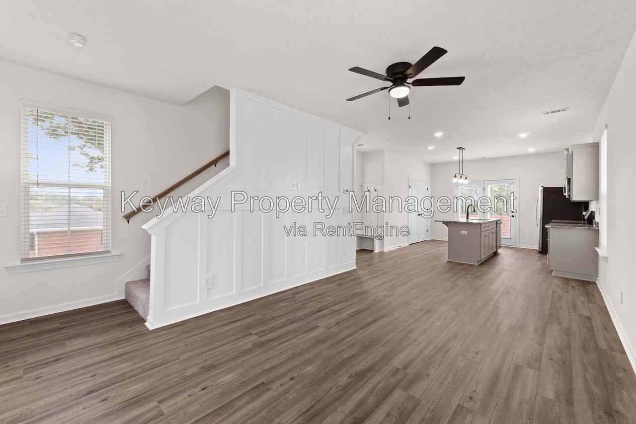 1144 Carolina Ave - Photo 6 of 25