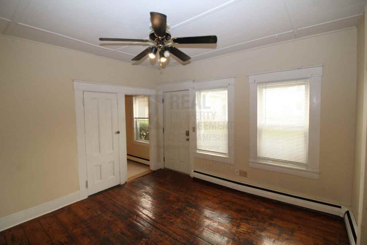 29 Park St - Photo 3 of 18