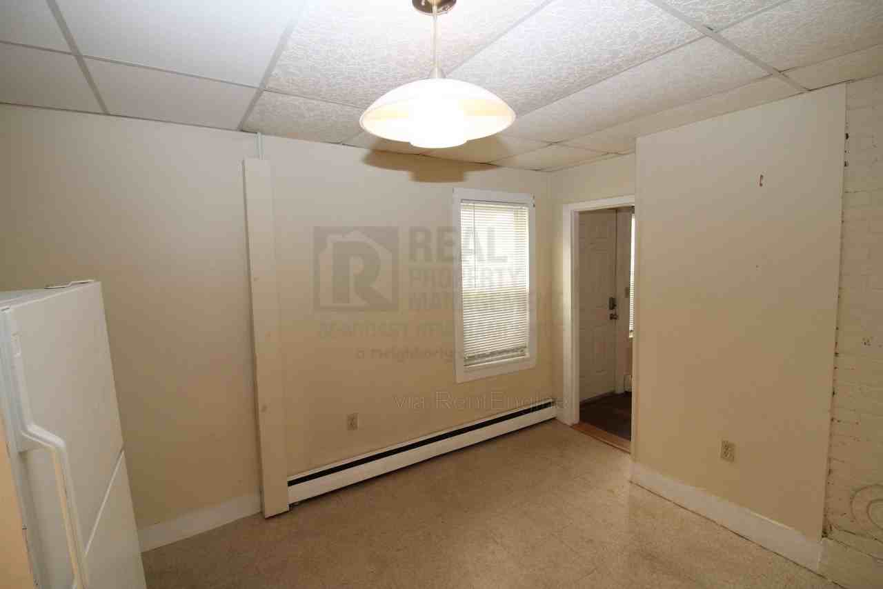 29 Park St - Photo 7 of 18