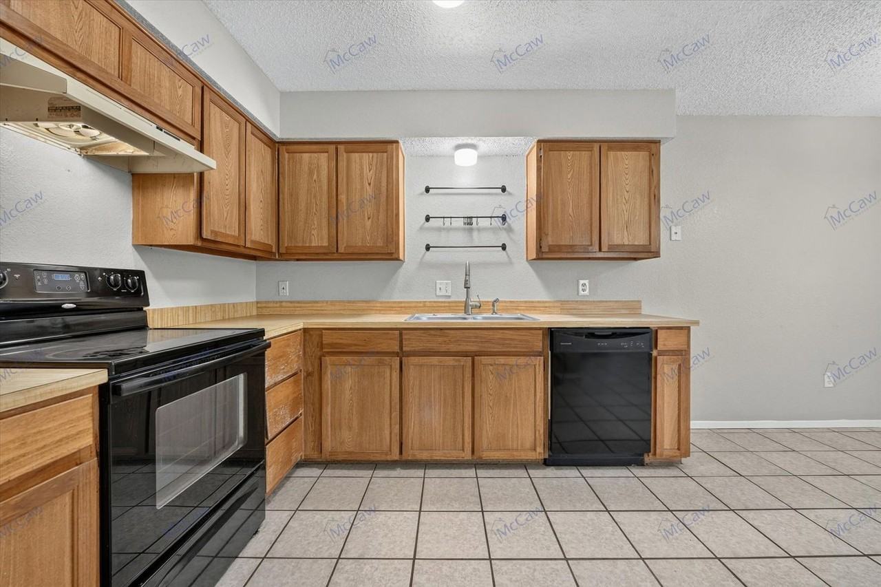 7761 Sable Ln - Photo 7 of 22