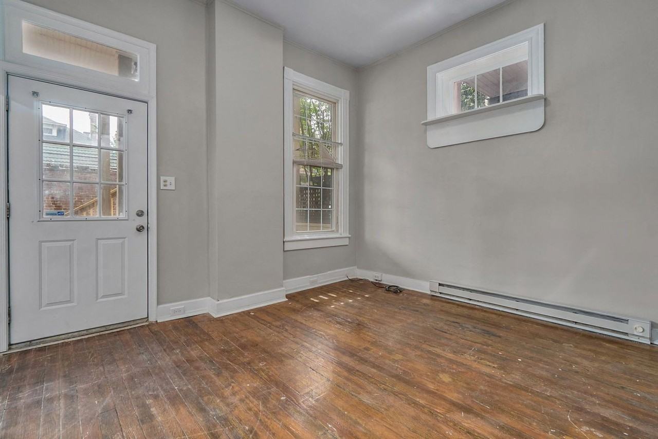 2215 W Grace St #2 - Photo 4 of 12