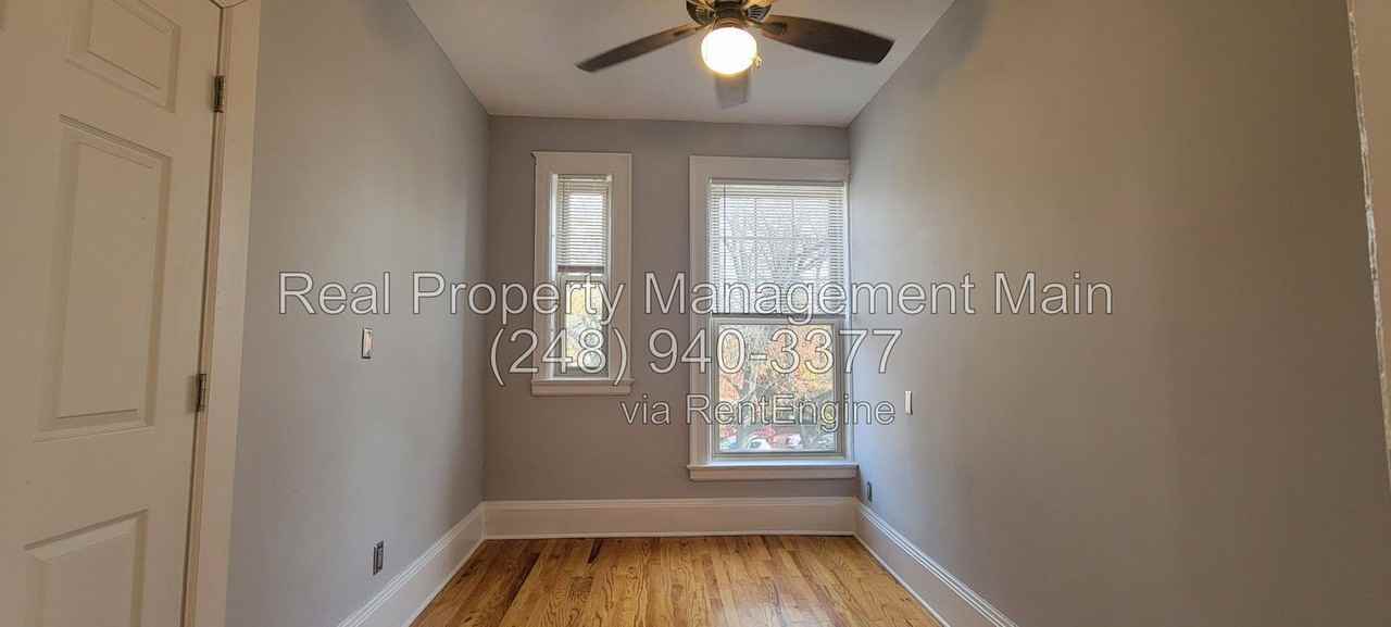 715 Parker St #5 - Photo 7 of 16
