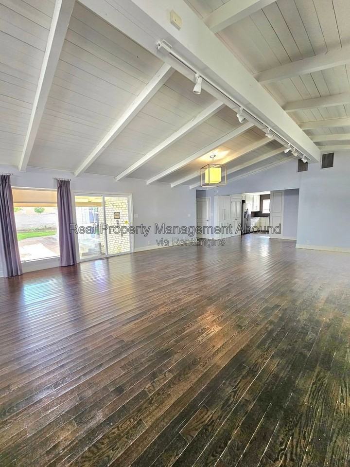 5019 S Joplin Ave - Photo 6 of 28