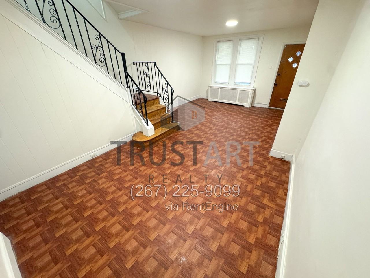 2082 Albright St - Photo 4 of 20
