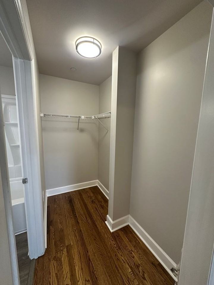 470 Poplar St #204 - Photo 6 of 16