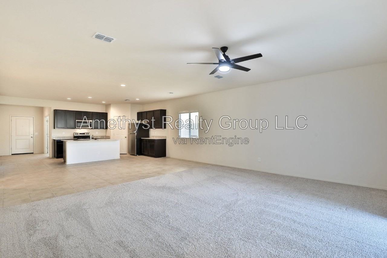 24642 W Flores Dr - Photo 4 of 37