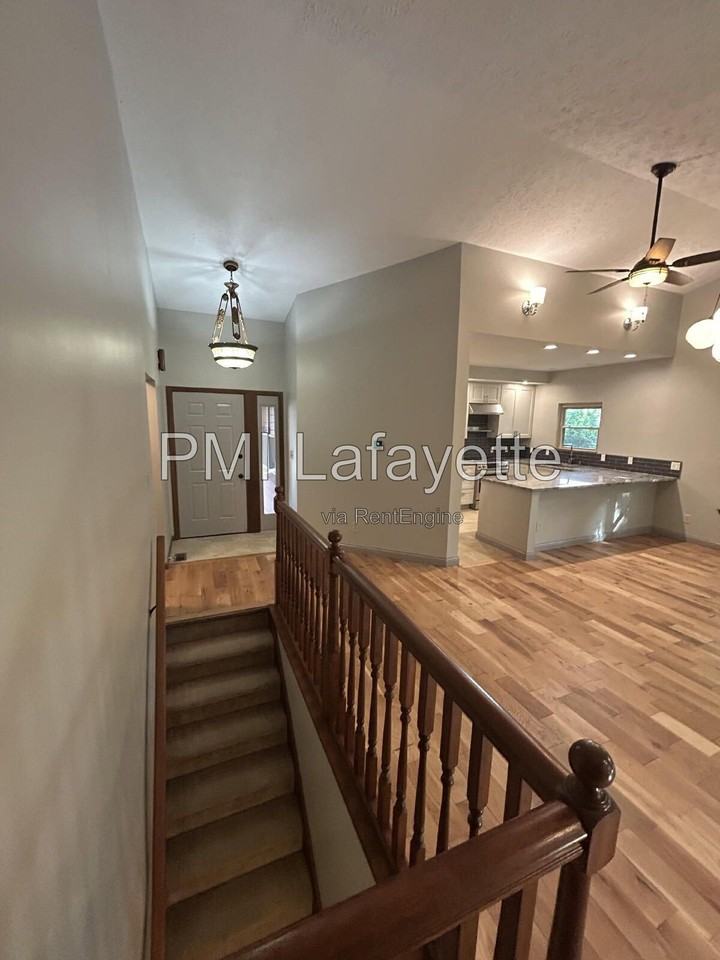 3581 Creek Rdg - Photo 5 of 25
