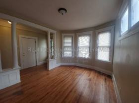 644 E Ferry St #2E - Photo 1 of 1