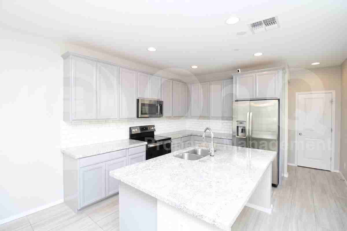 1731 E Dogwood Ln - Photo 3 of 15