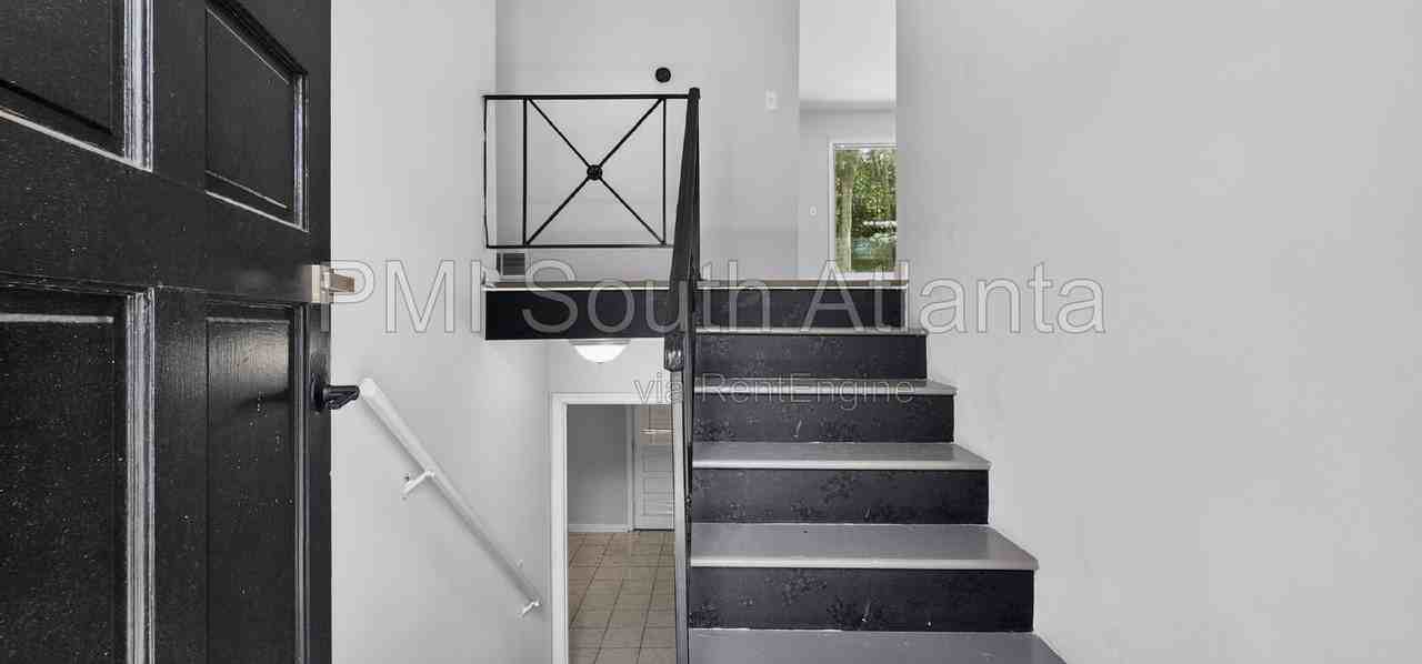206 Evenview Cir - Photo 2 of 26