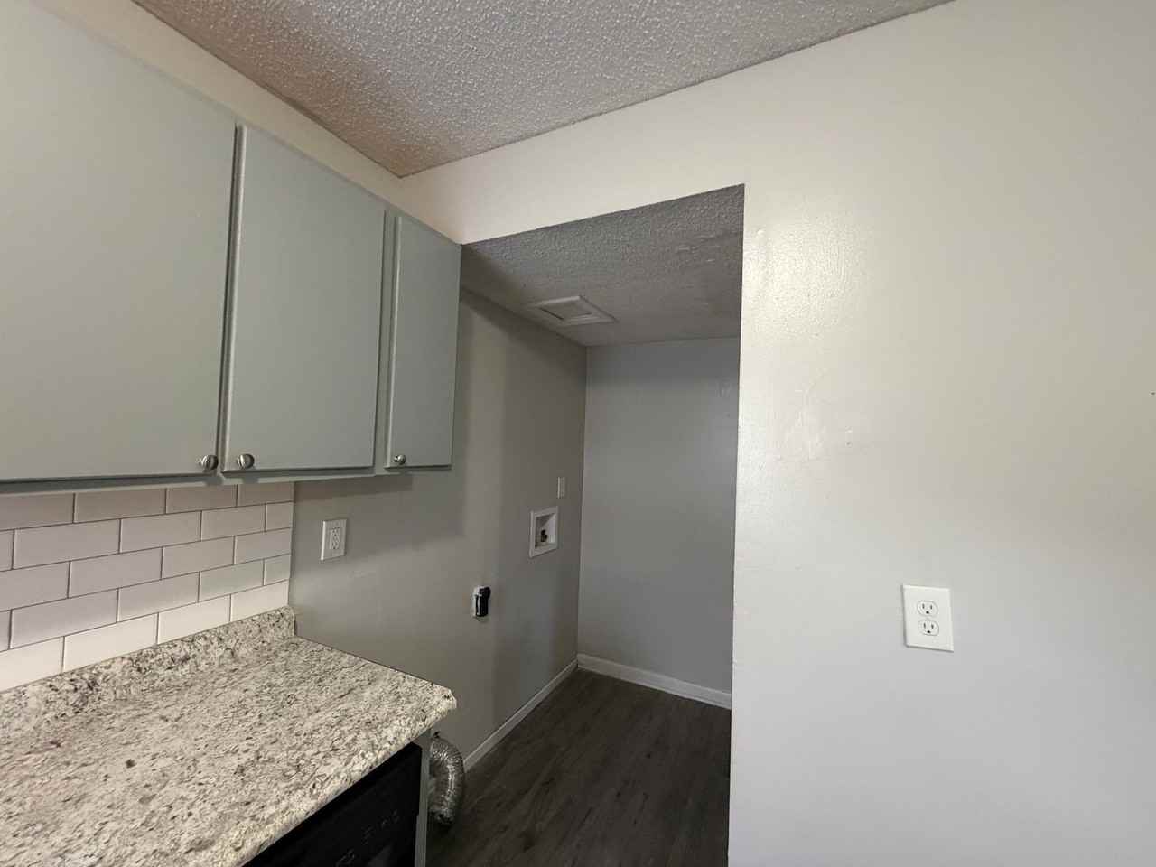 131 Wall St #115 - Photo 3 of 12