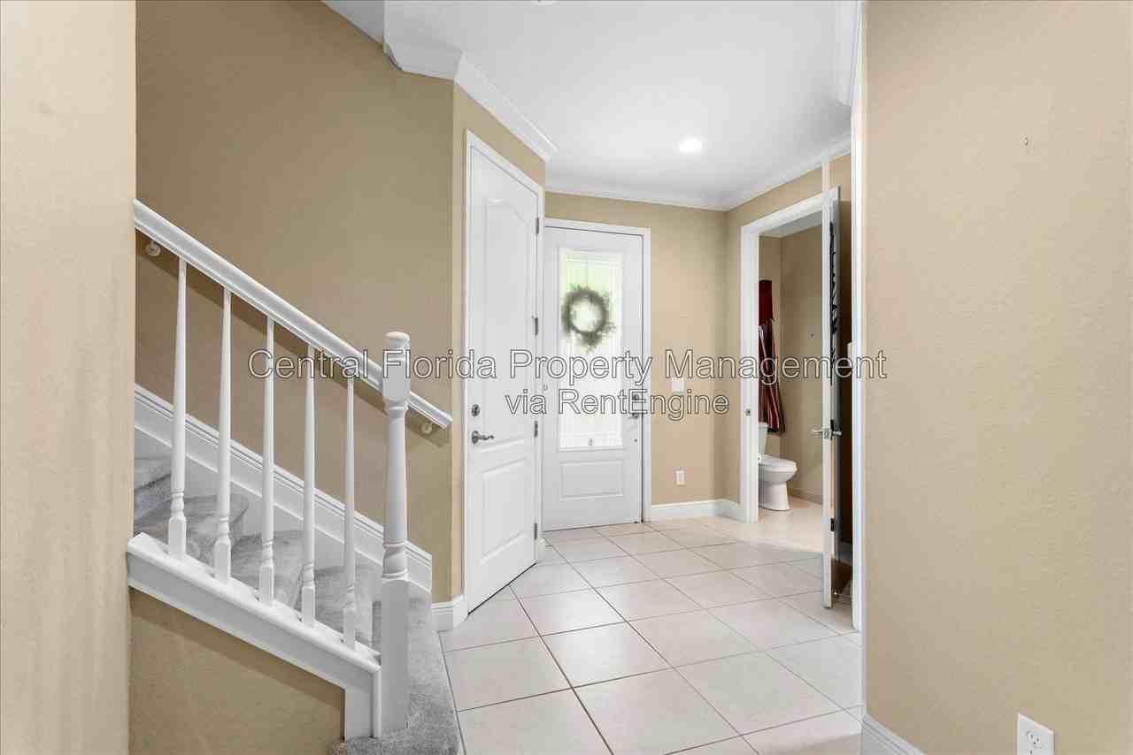 10321 Belfry Cir #1 - Photo 3 of 33