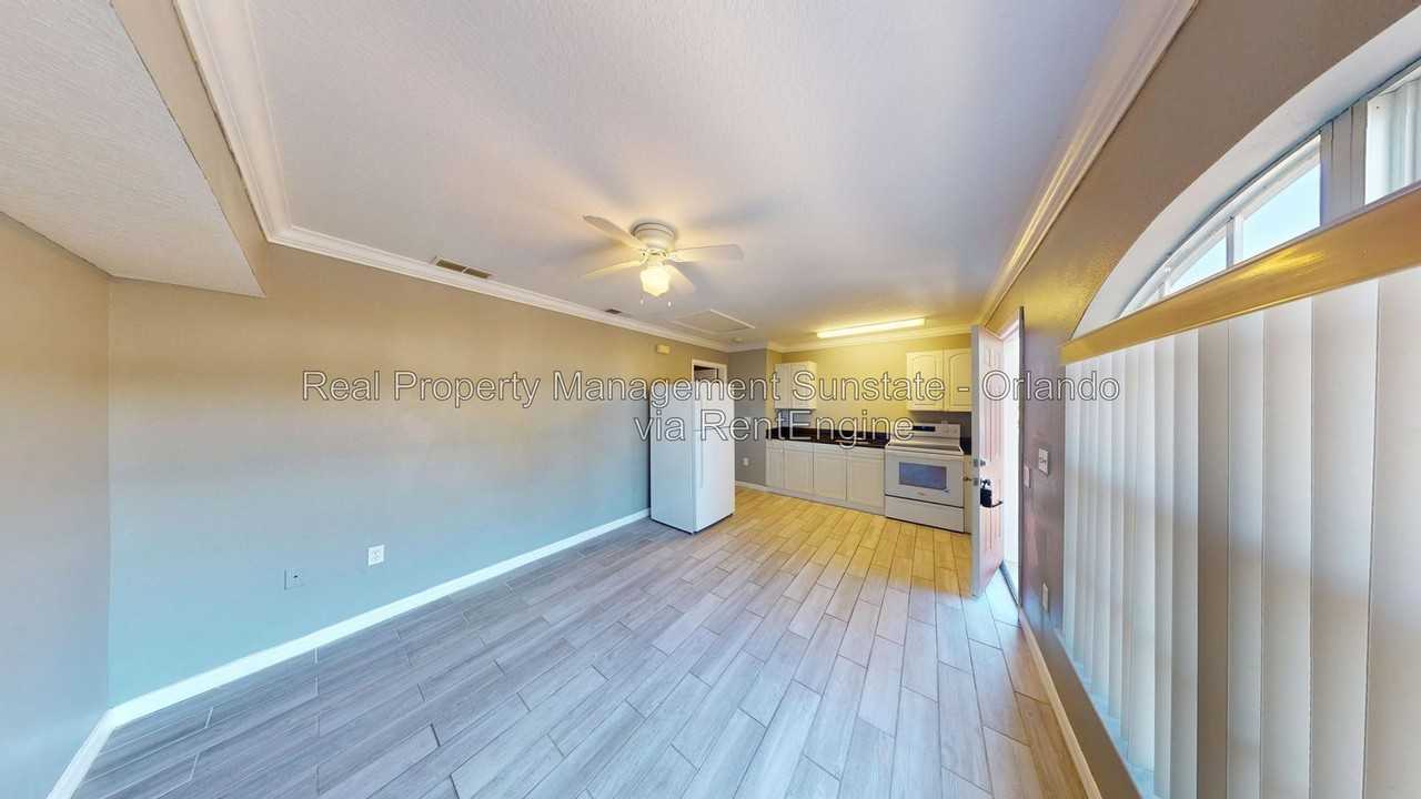 2224 Fan Palm Dr - Photo 4 of 11