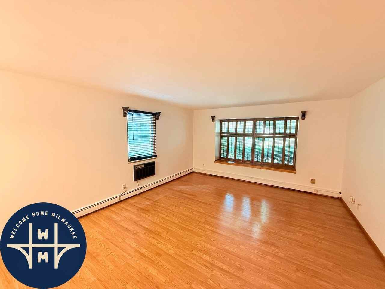 5700 W Wahner Ave #101 - Photo 4 of 15