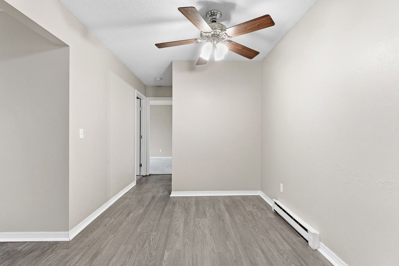5943 Walnut Cir #E14 - Photo 7 of 13