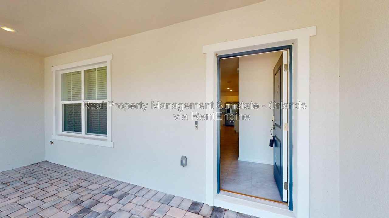 648 Belgrove St - Photo 3 of 23
